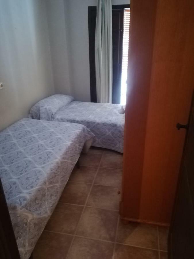 Acebuches Pergar Descanso-15 Minutos Playa-Puerto-Motril Ferry المظهر الخارجي الصورة